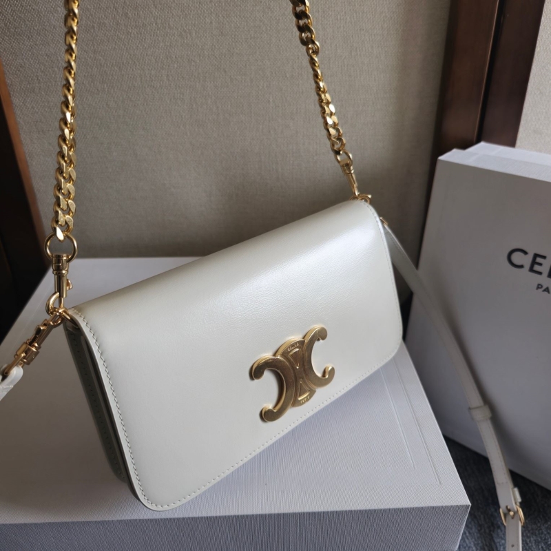 Ce1i*e triomphe bags